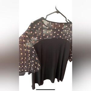 Kim & Cami Black & Gold Flutter Sleeve